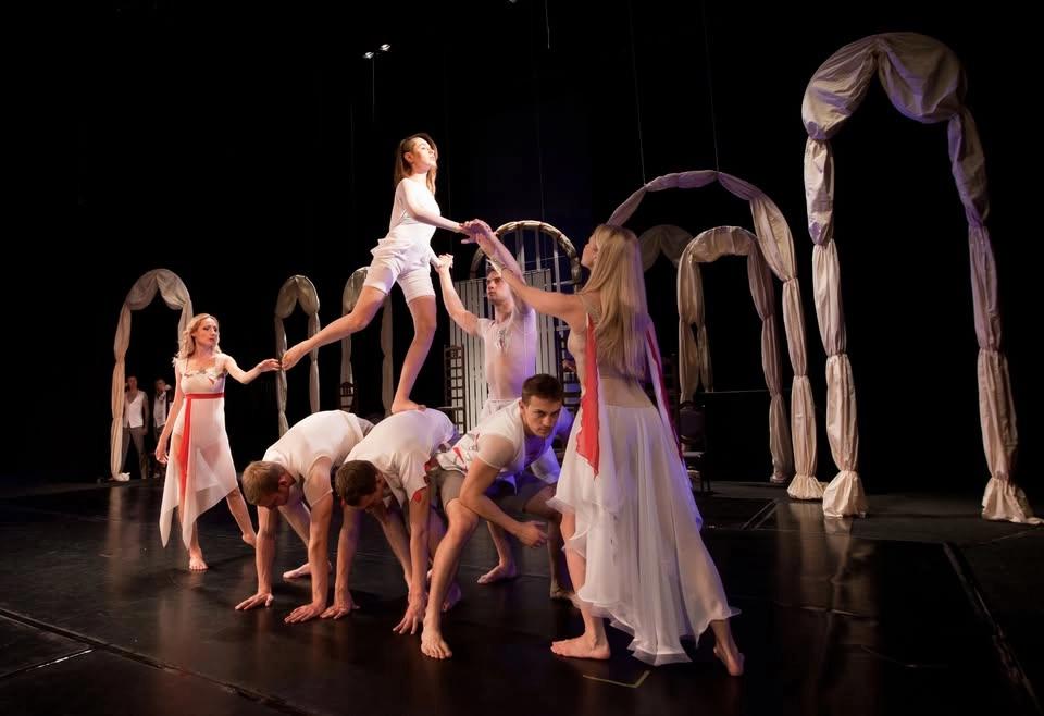 Acting in Physical Theatre