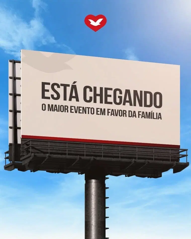 Família ao Pé da Cruz