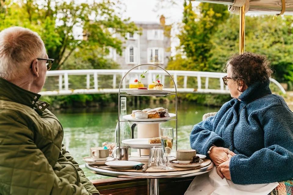 Oxford: River Cruise w/Afternoon Tea - Daily