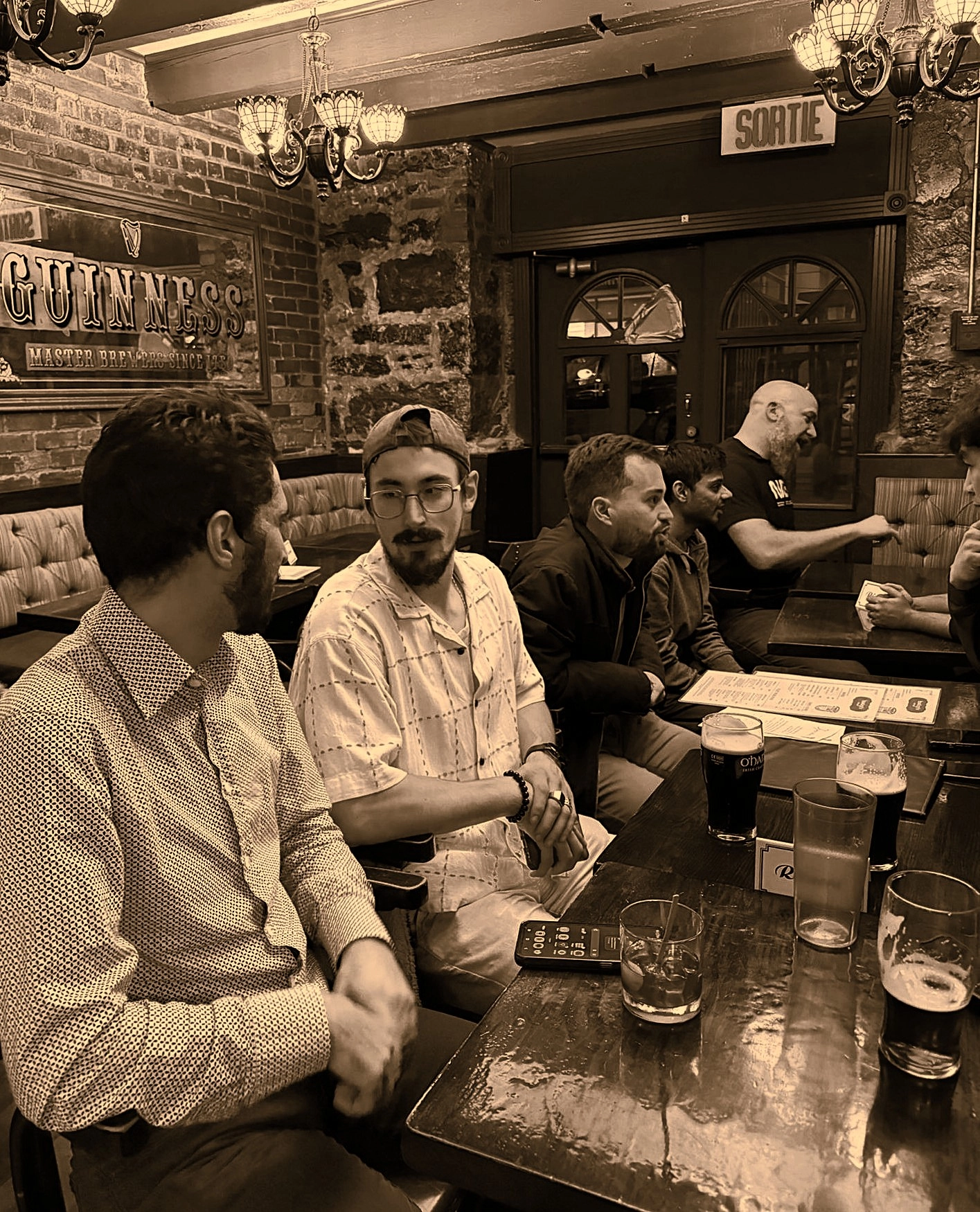 Montréal Hardware Meetup #5 @Hurleys | Human‑Powered Tech: What Are We Breaking Next?