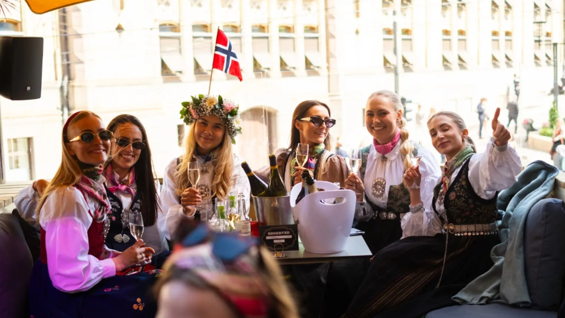 17. Mai på Proud Mary | 14:00 - 19:00 bordbooking INNE
