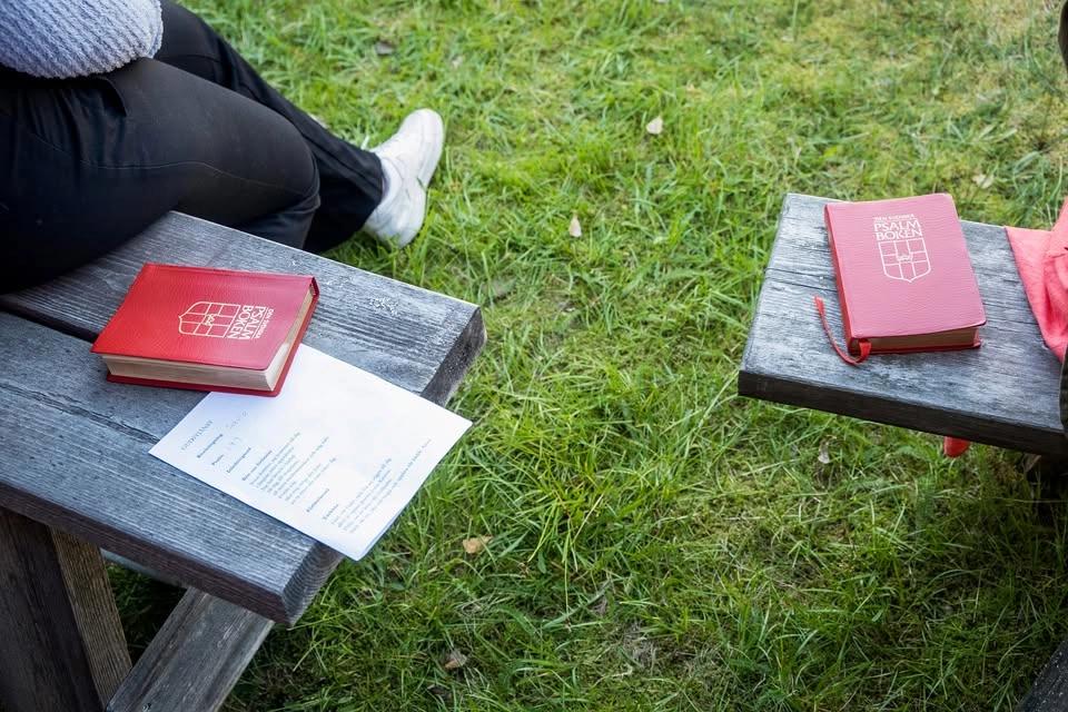 Friluftsgudstjänst i Tällberg - Holens gårdstun
