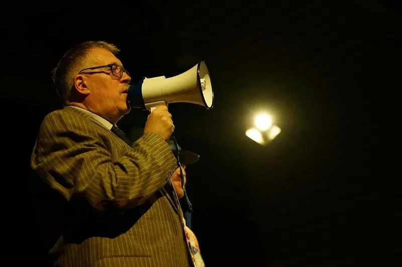 Městečko se probouzí