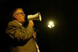 Městečko se probouzí