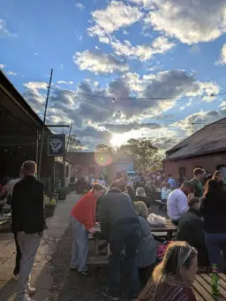 Farm Pub (Live Music, Streetfood, & Free Entry) 🚜🎸🍕🍻