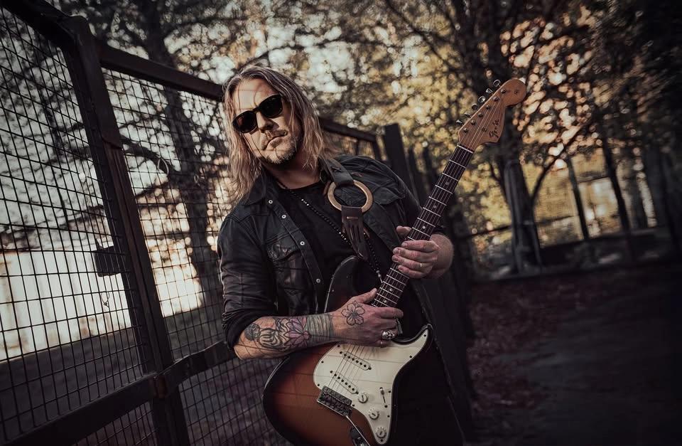 Devon Allman's 20 Years Strong Tour w/sg GA-20