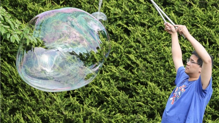 Giant bubble blowing and bubble wand making workshop!