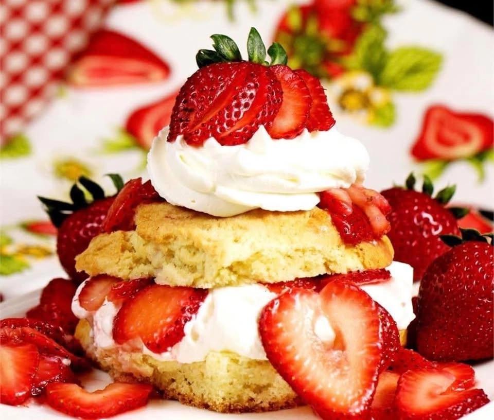 Strawberry Shortcake at the Mill