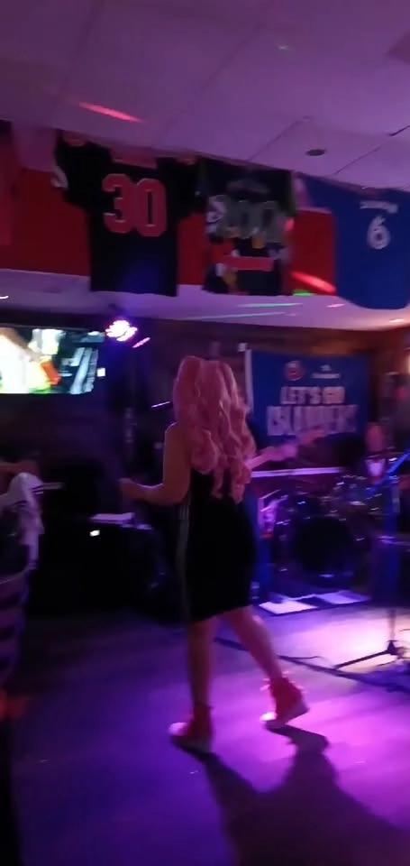 6/10 Lilly Palilli @Seaside Sally's Bay Shore