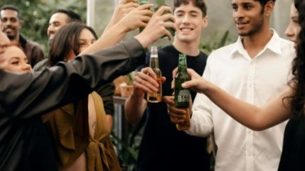 🌍🍸 World Citizens Friday Social ⭐ Drinks, Chats & International Friends ✨🌙