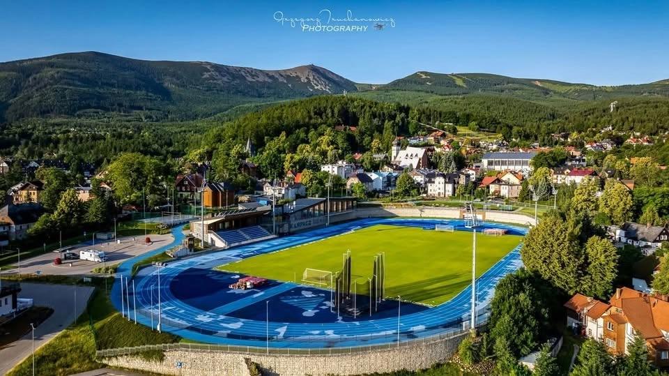 3 Razy Śnieżka = 1 × Mont Blanc 2026