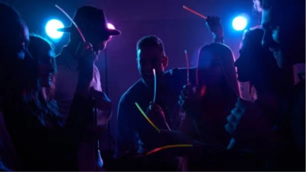 "Spring Kick Off" Glow Party (Cocktails & Connections)