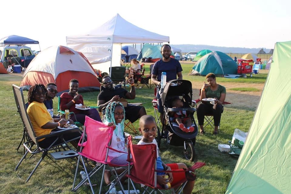 𝙁𝙖𝙢𝙞𝙡𝙮 𝘾𝙖𝙢𝙥𝙤𝙪𝙩 🏕 ✨