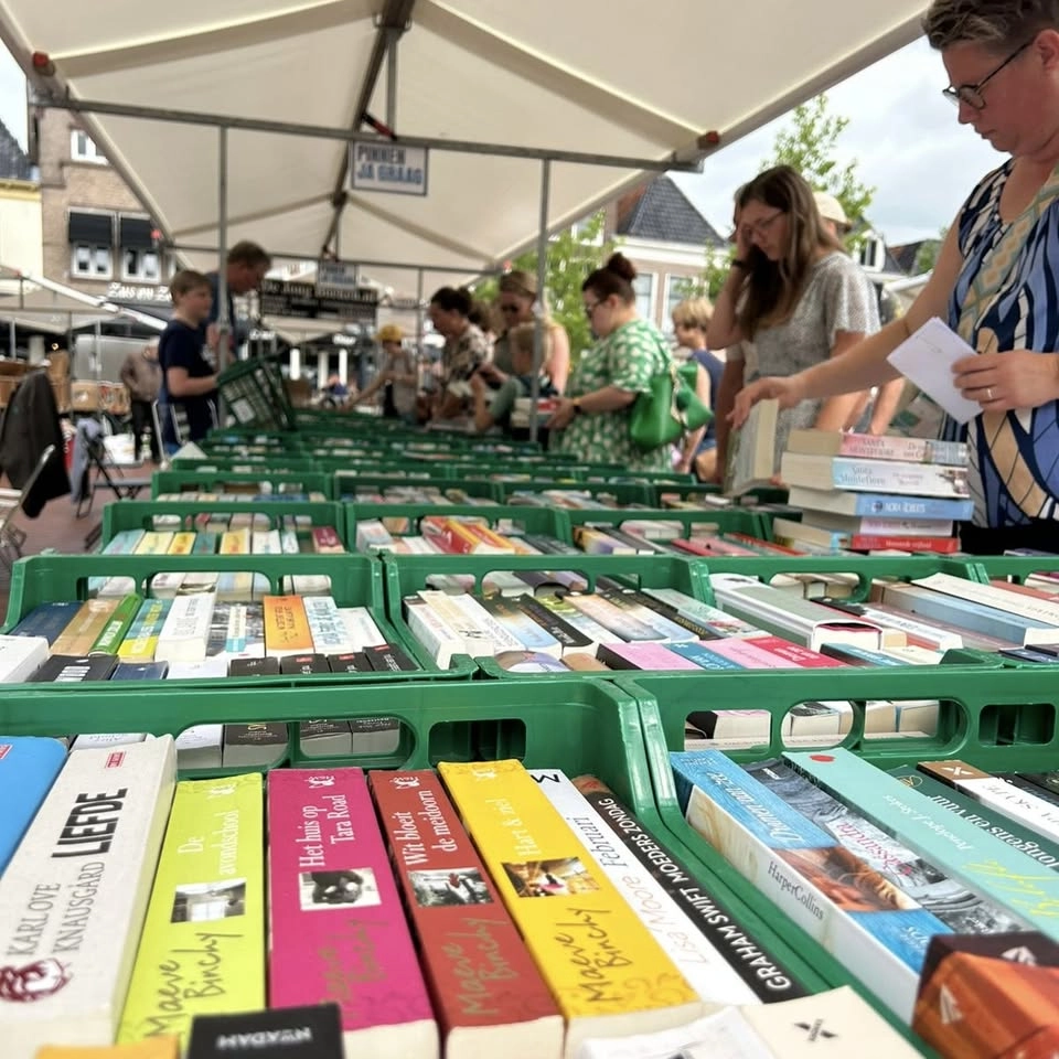 Boeken- en platenmarkt Steenwijk - Koopzondag