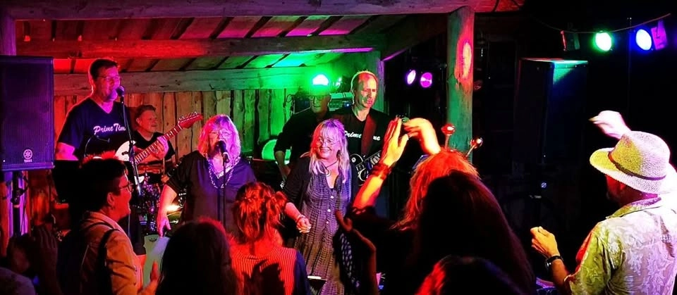 PrimeTime Covers på Hamnen Kök & Bar i Södertälje