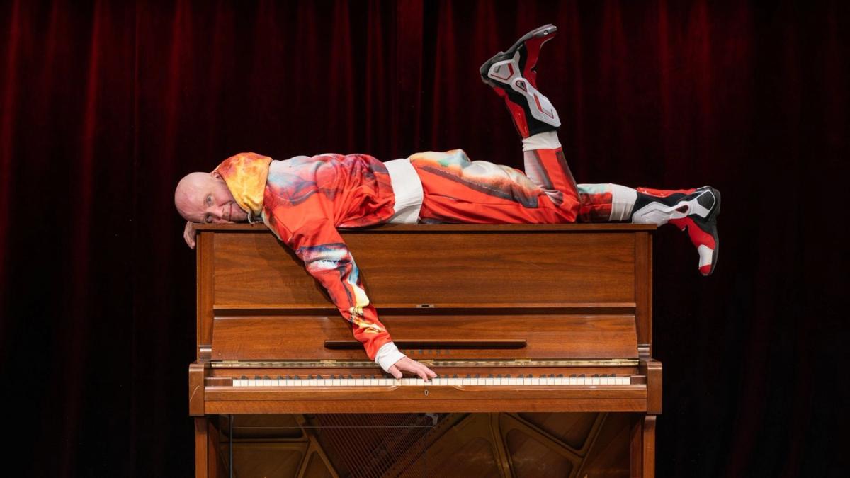Kultursoppa: Popquiz på ostämt piano