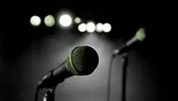 Karsten Troyke - Alle diese Lieder – Zu Gast: Bettina Wegner