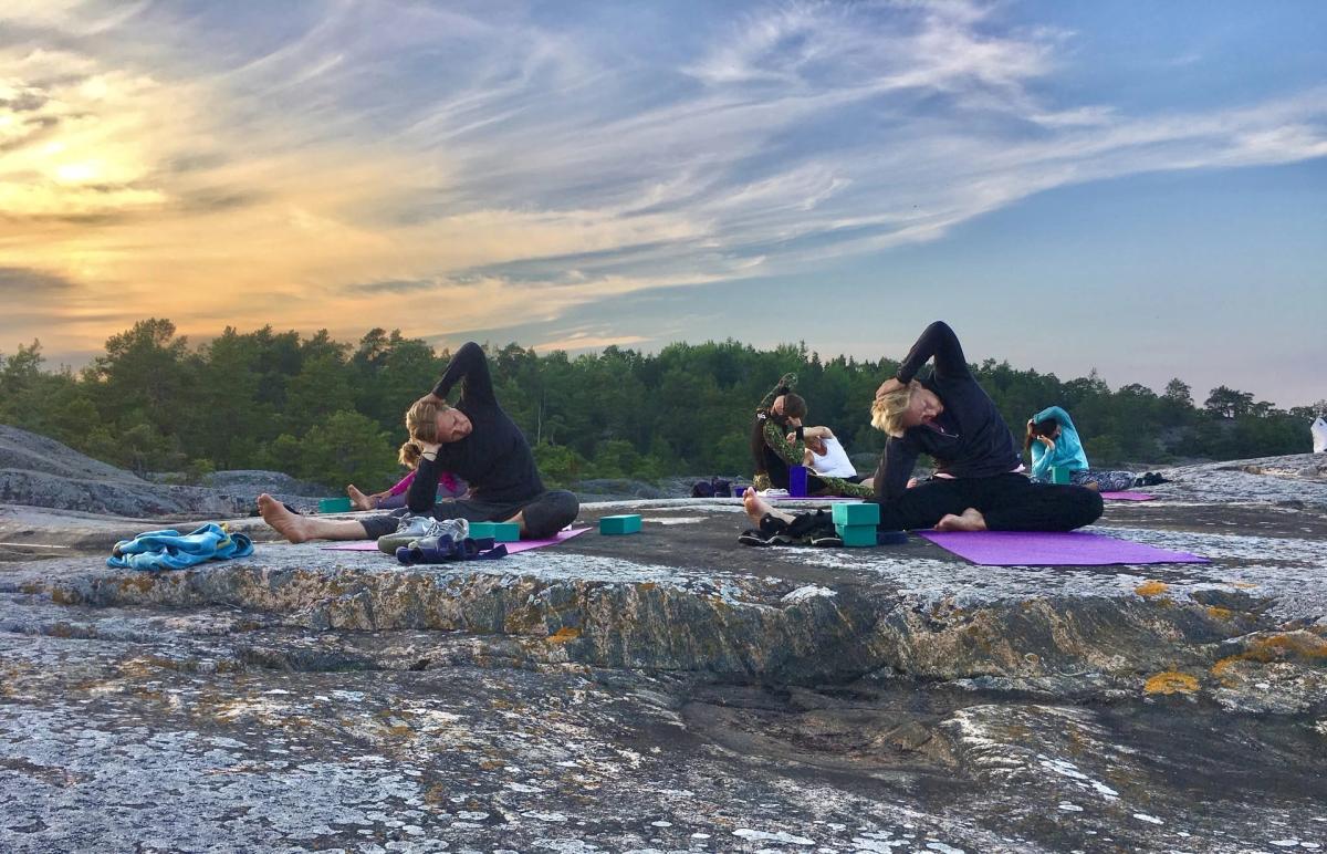 Yoga och paddling i Gryt 21 Juni