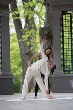 Yoga för stela män kurs (9/2-13/4)