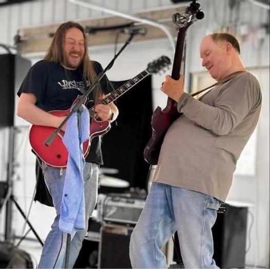 Eddie & B-Dog of the WPs Rock Out w/ the Sons of Eastwood at Hidden Springs