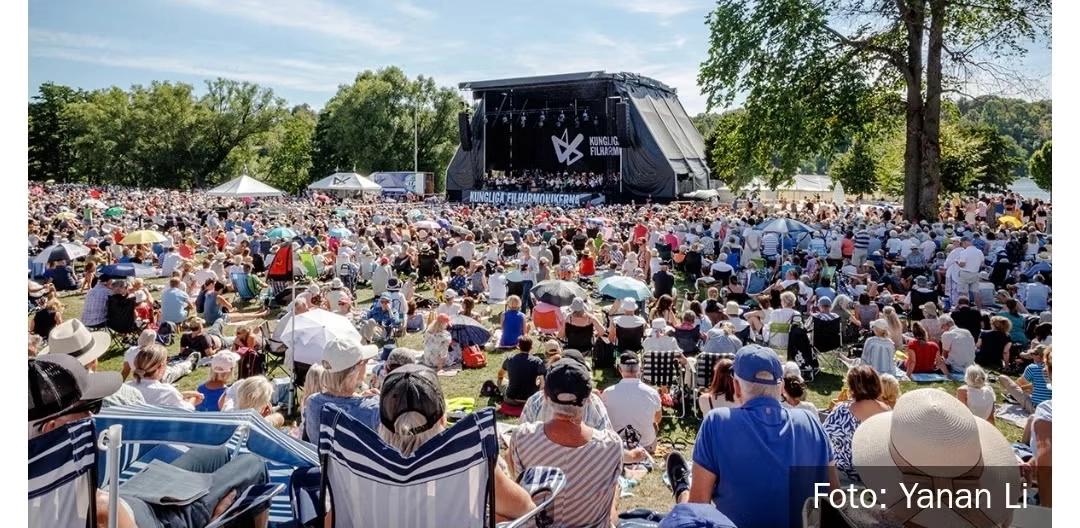 Free Filharmonic music in the grass