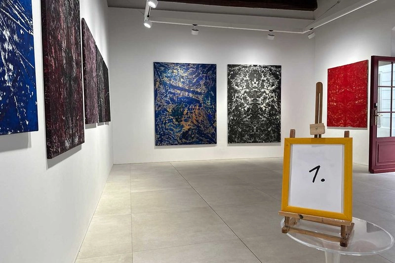 Rok s galerií Ethera