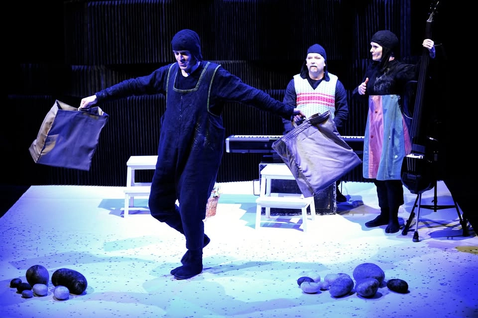 VERKET LIVE: Astons Stenar - Teater Pero