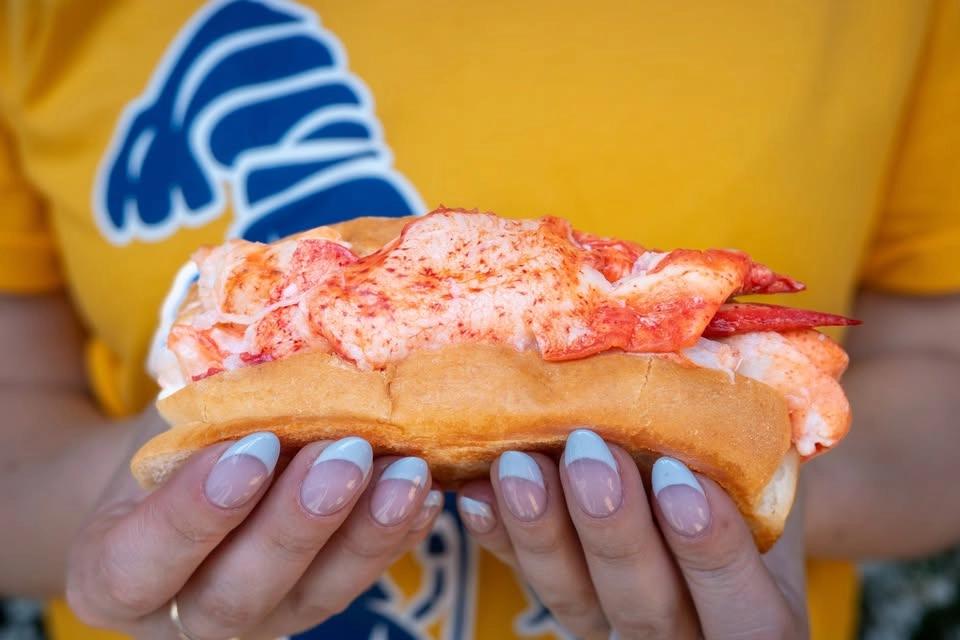 Cousins Maine Lobster at Tractor Supply Company (HARDINSBURG, KY)