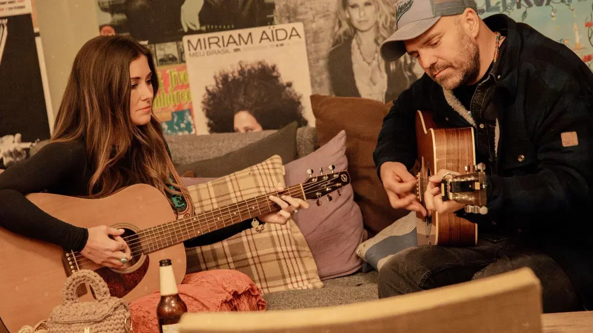 Kensie & Stiko, Forum, Köping