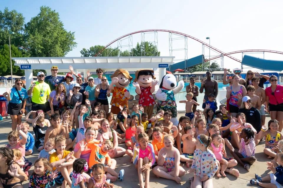 World's Largest Swim Lesson | Cedar Point Shores Waterpark