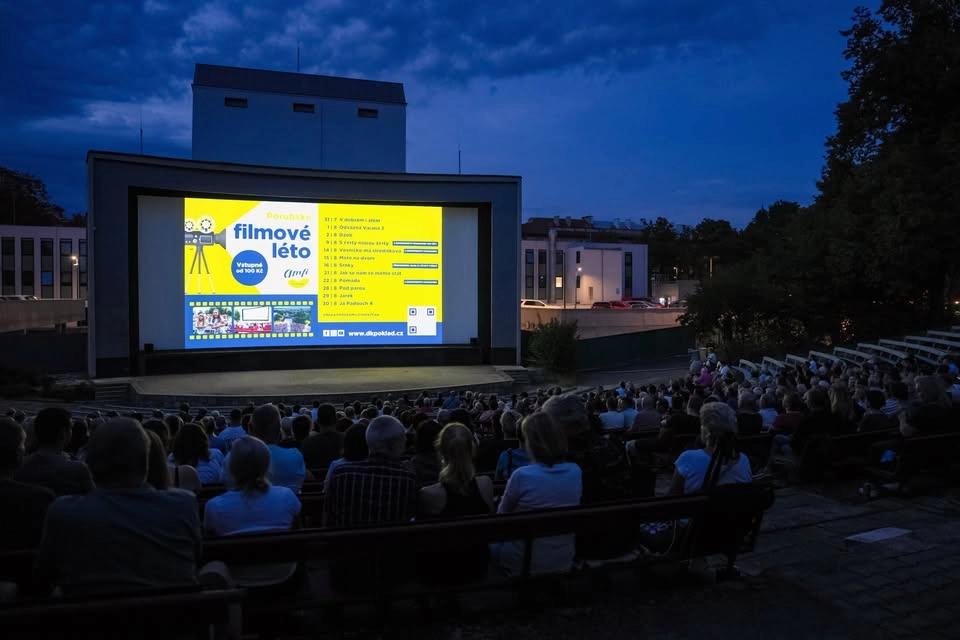 Kino na slepo - titul bude překvapení | Letní kino na Amfi
