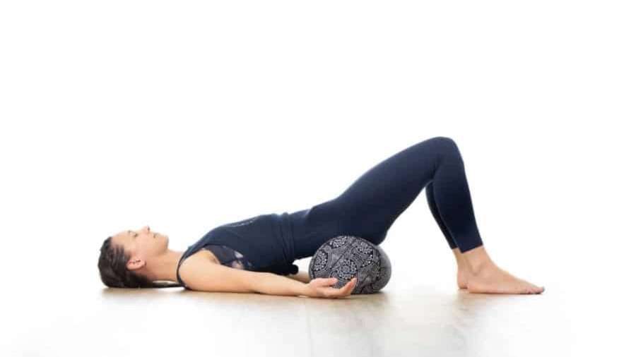 IN PERSON: Restorative Yoga/Yoga Restaurativo (Spanglish/Bilingual) with Sandra