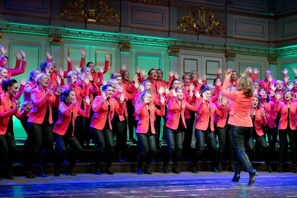 Alba Show Chorus & The EntertainMen - genrepskonsert