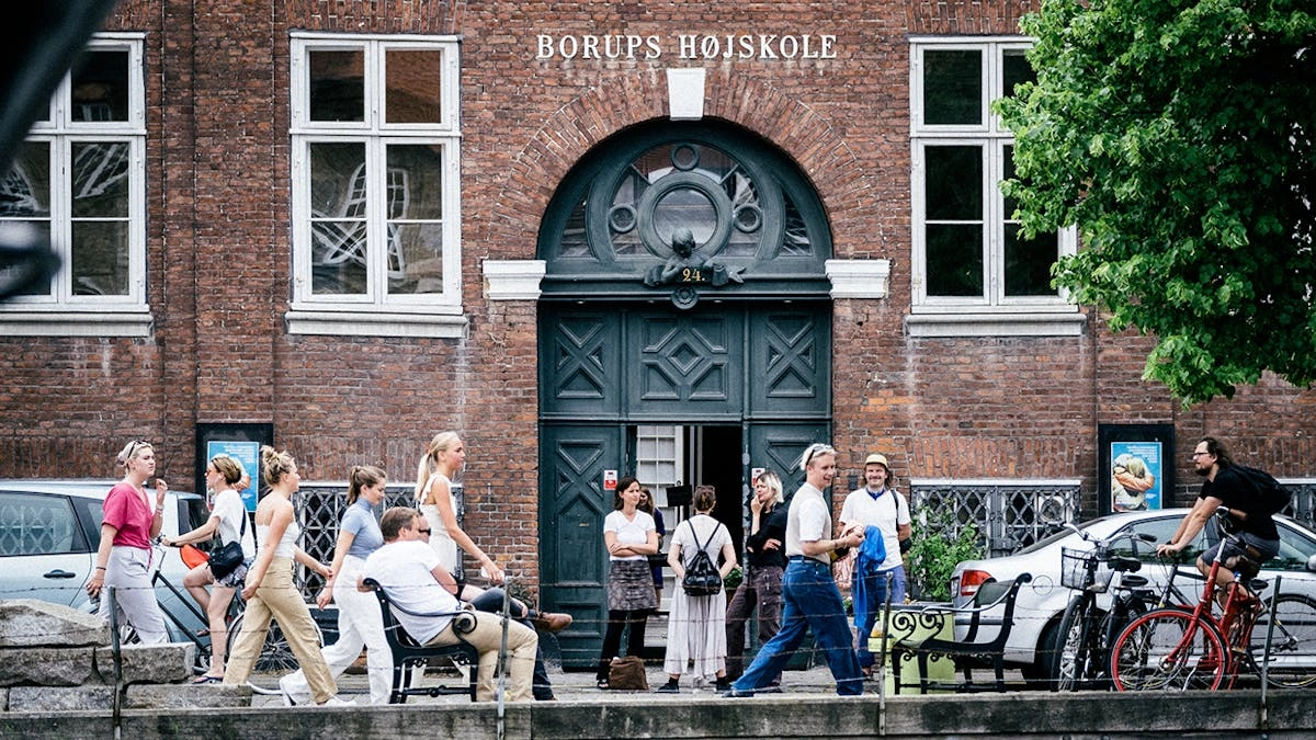Stand til Loppemarked på Johan Borups Højskole