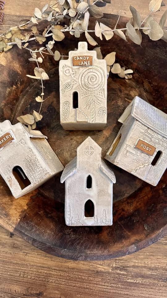 🎄✨ Christmas in July – Gingerbread House Lantern Workshop ✨🎄