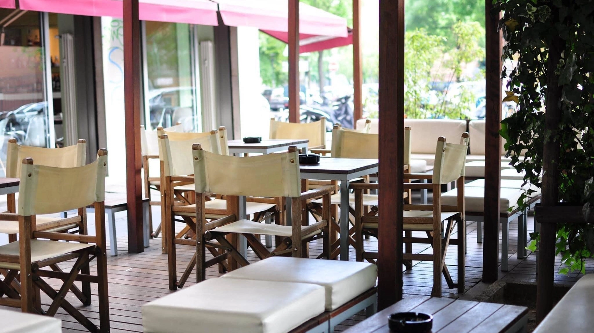 THE SATURDAY
INTERNATIONAL APERITIVO
ENGLISH-SPANISH AND ALL AROUND THE WORLD