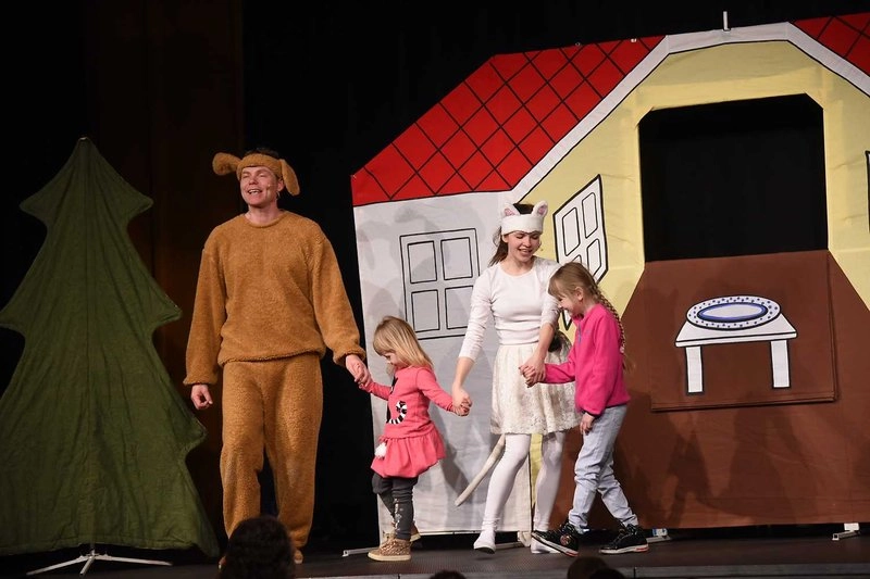 O pejskovi a kočičce