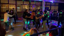 Friday Bachata social đ