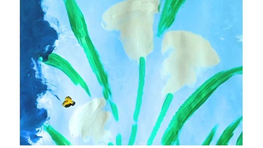 Little splashes of colour everywhere- spring is here.