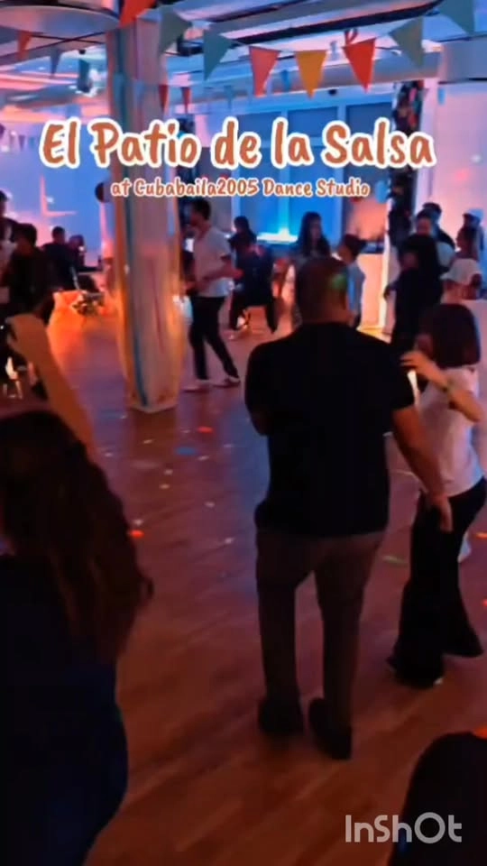 El Patio de la Salsa! Buffé, 2 DJ’s, show och animationer!