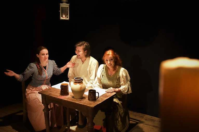 Jeden spolu domeček šnek a šnekna nemívá