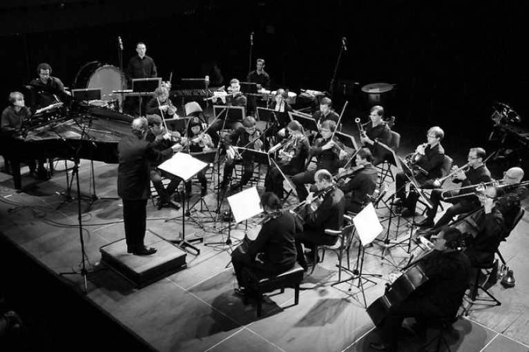 Nová nauka o harmonii + V očích vážky