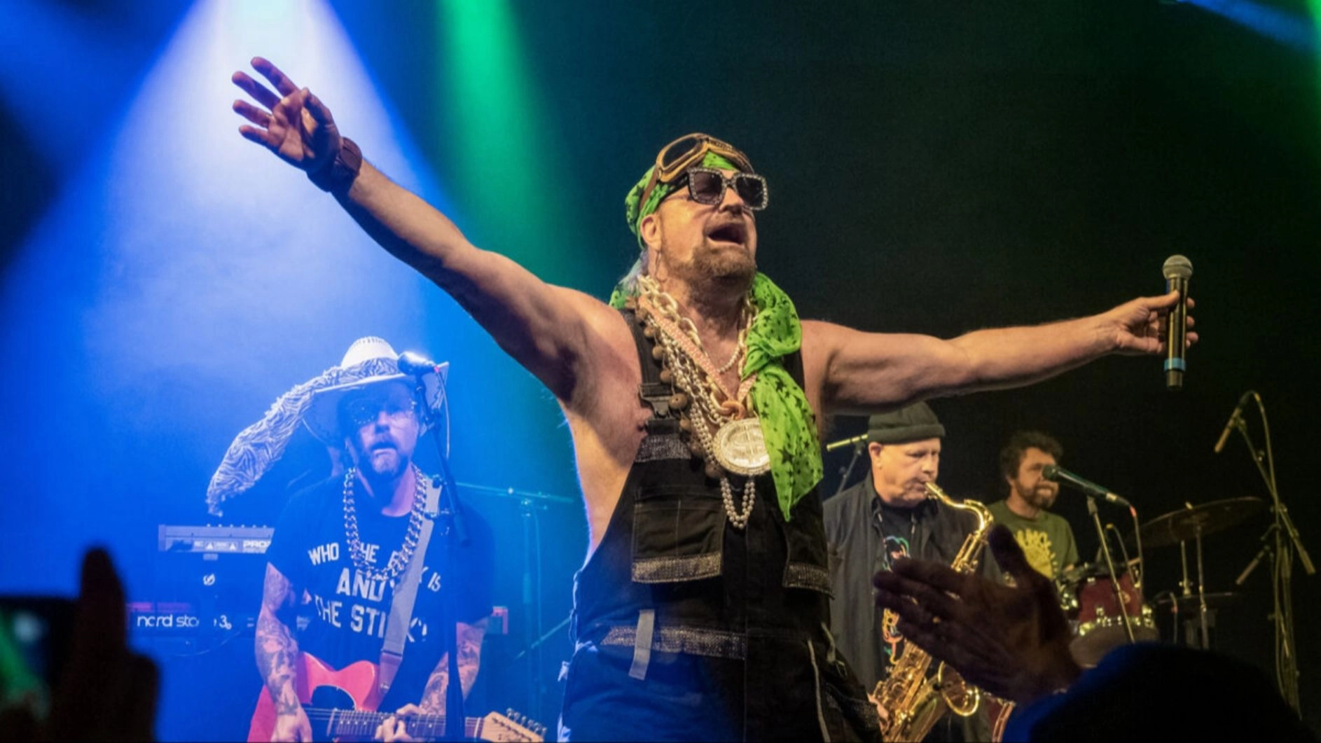 Emrik & Wefunky Band - Stonefunkers tribute