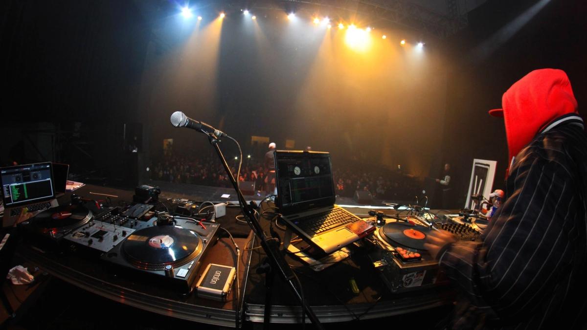 Legobygger123 + Narkovrag27 + Yungholgi Ekstrakoncert