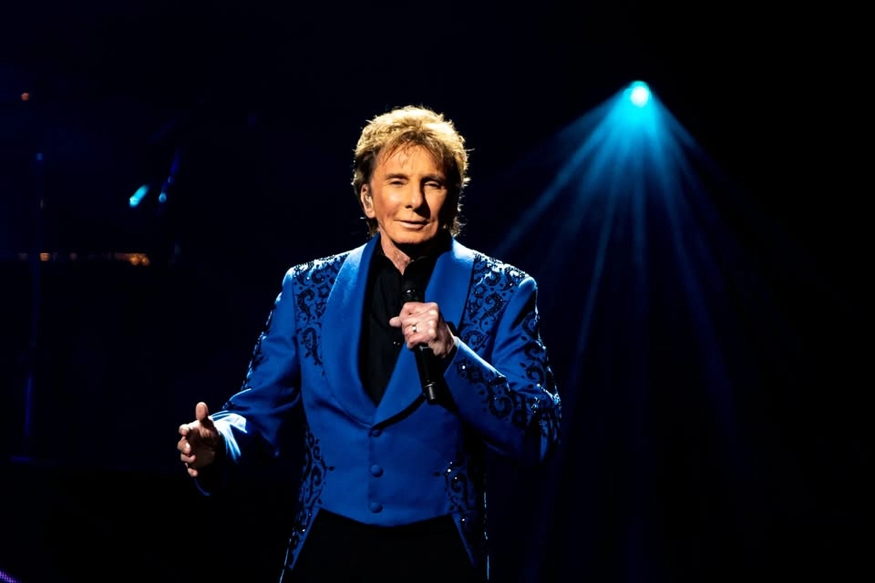 Barry Manilow Tickets