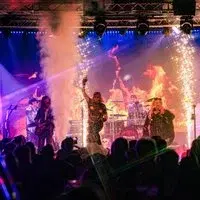 Guns N Jovi - The Music Of Bon Jovi & Guns N Roses