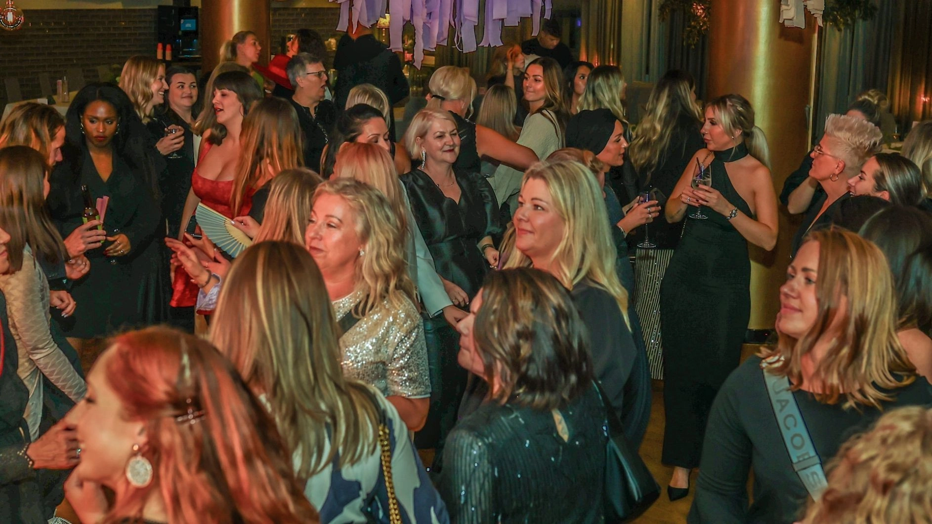 EMBRACE X AFTERWORK X BRYGGERIET