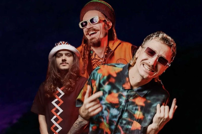 Medial Banana + Ley Lofaj