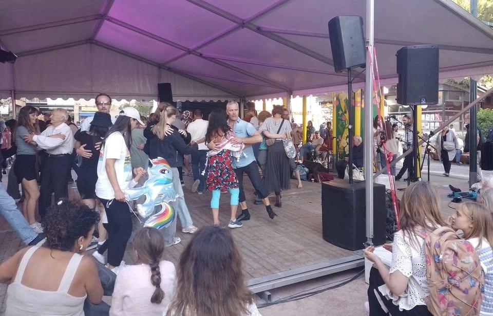 Sommarlund: Folkdans med livemusik m Lund studenters folkdanslag