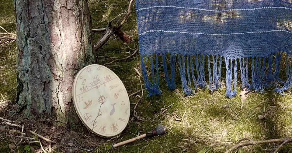 Eatnama jienat/Jordens röster